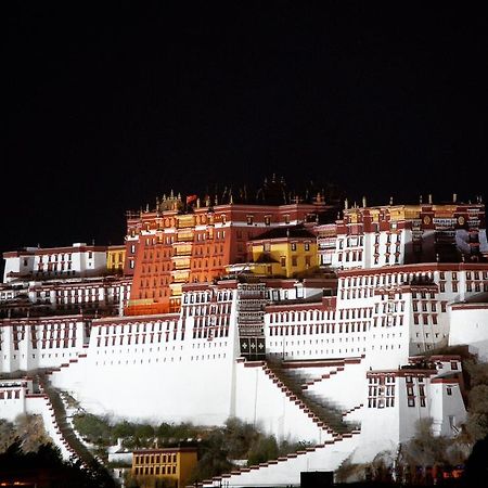 Tashitakge Hotel Lhasa Exteriör bild