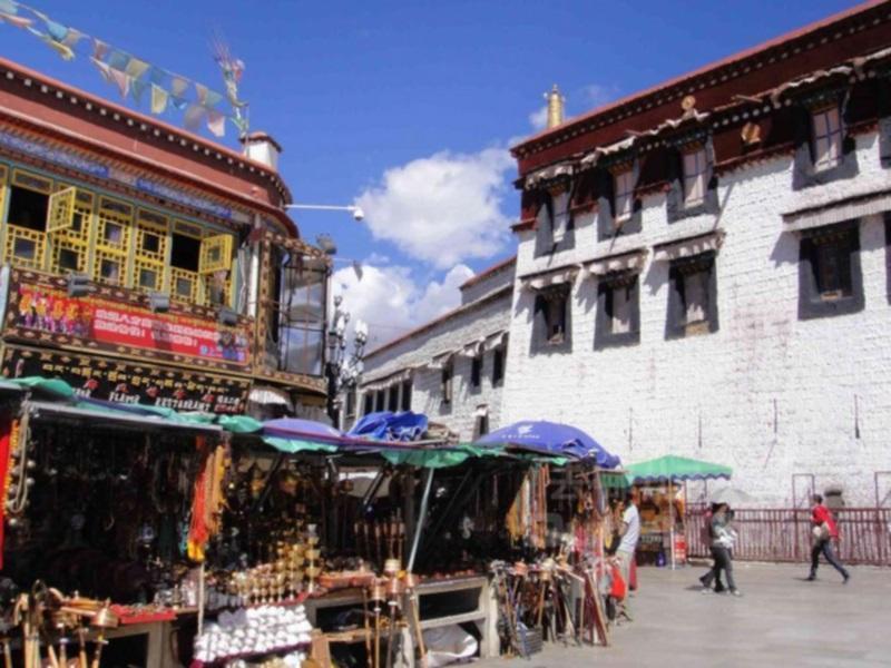Tashitakge Hotel Lhasa Exteriör bild