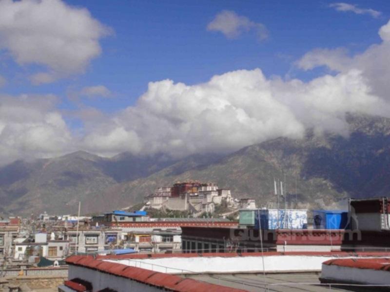 Tashitakge Hotel Lhasa Exteriör bild