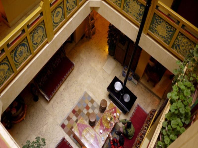 Tashitakge Hotel Lhasa Exteriör bild
